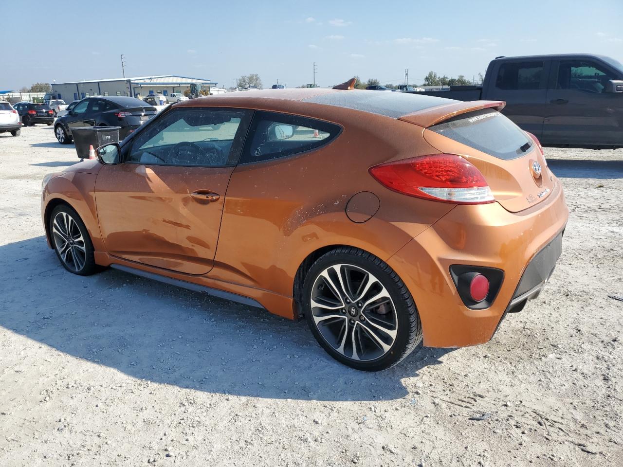 2016 Hyundai Veloster - Image 2