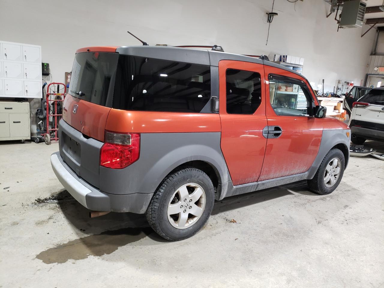 2004 Honda Element - Image 3