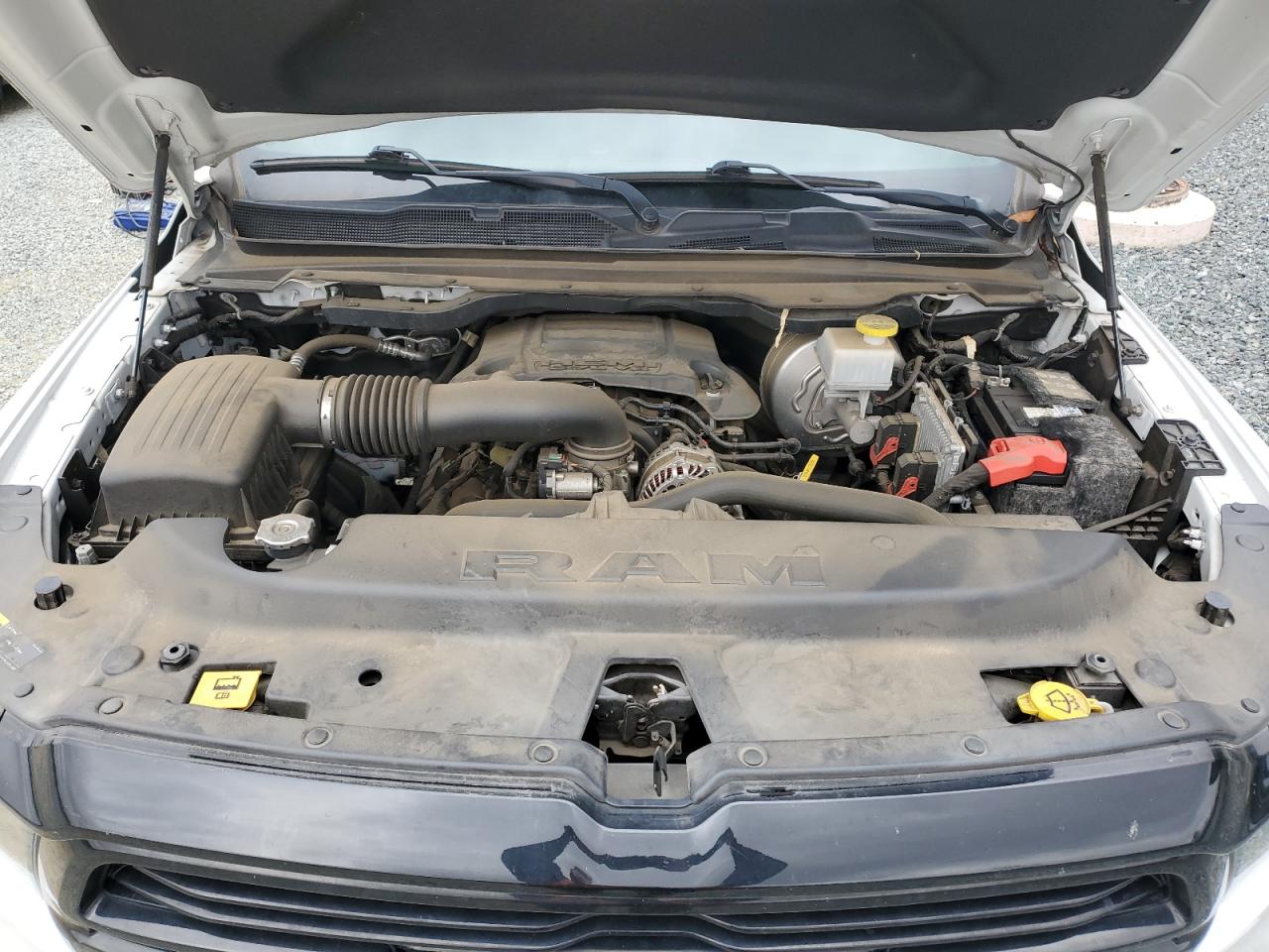 2020 RAM 1500 - Image 12