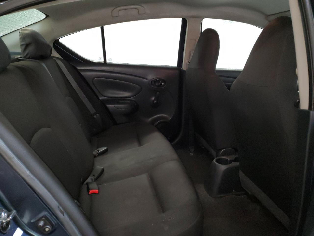 2017 Nissan Versa - Image 10