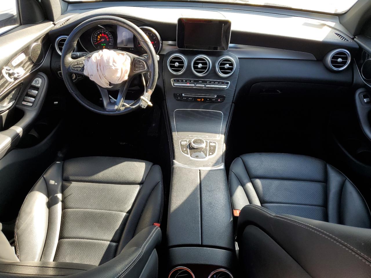 2018 Mercedes-Benz GLC - Image 8