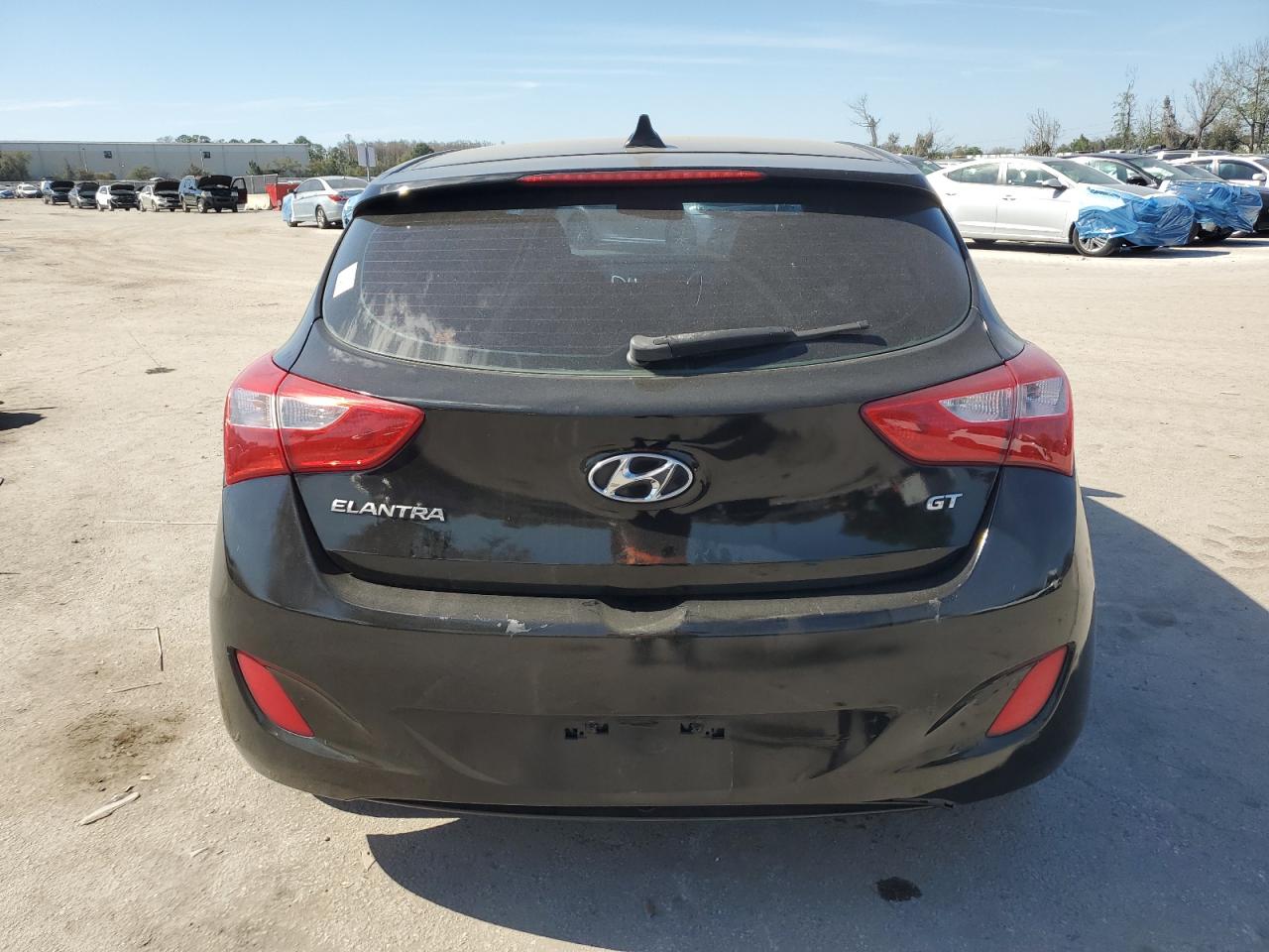2013 Hyundai Elantra - Image 6