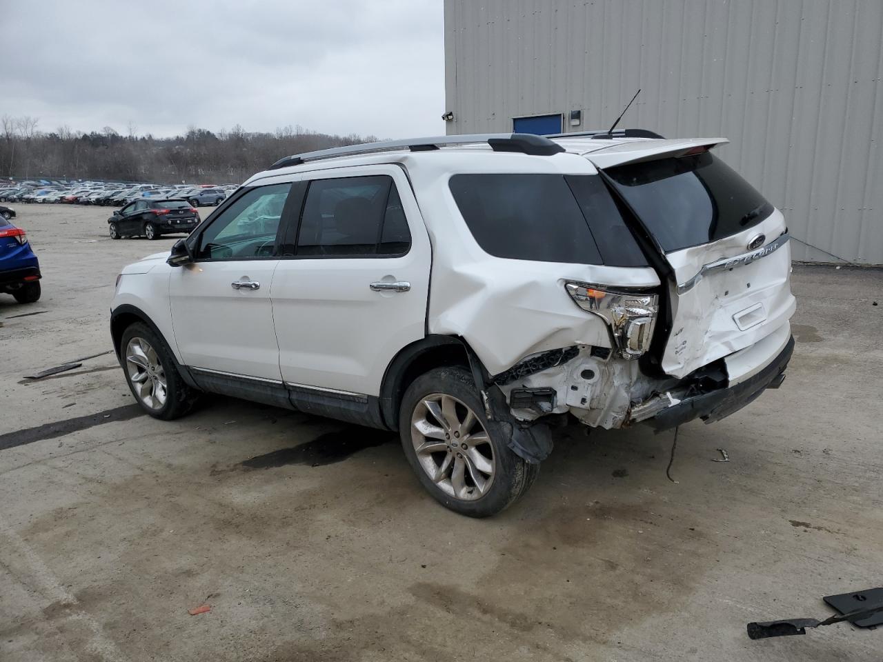 2013 Ford Explorer - Image 2