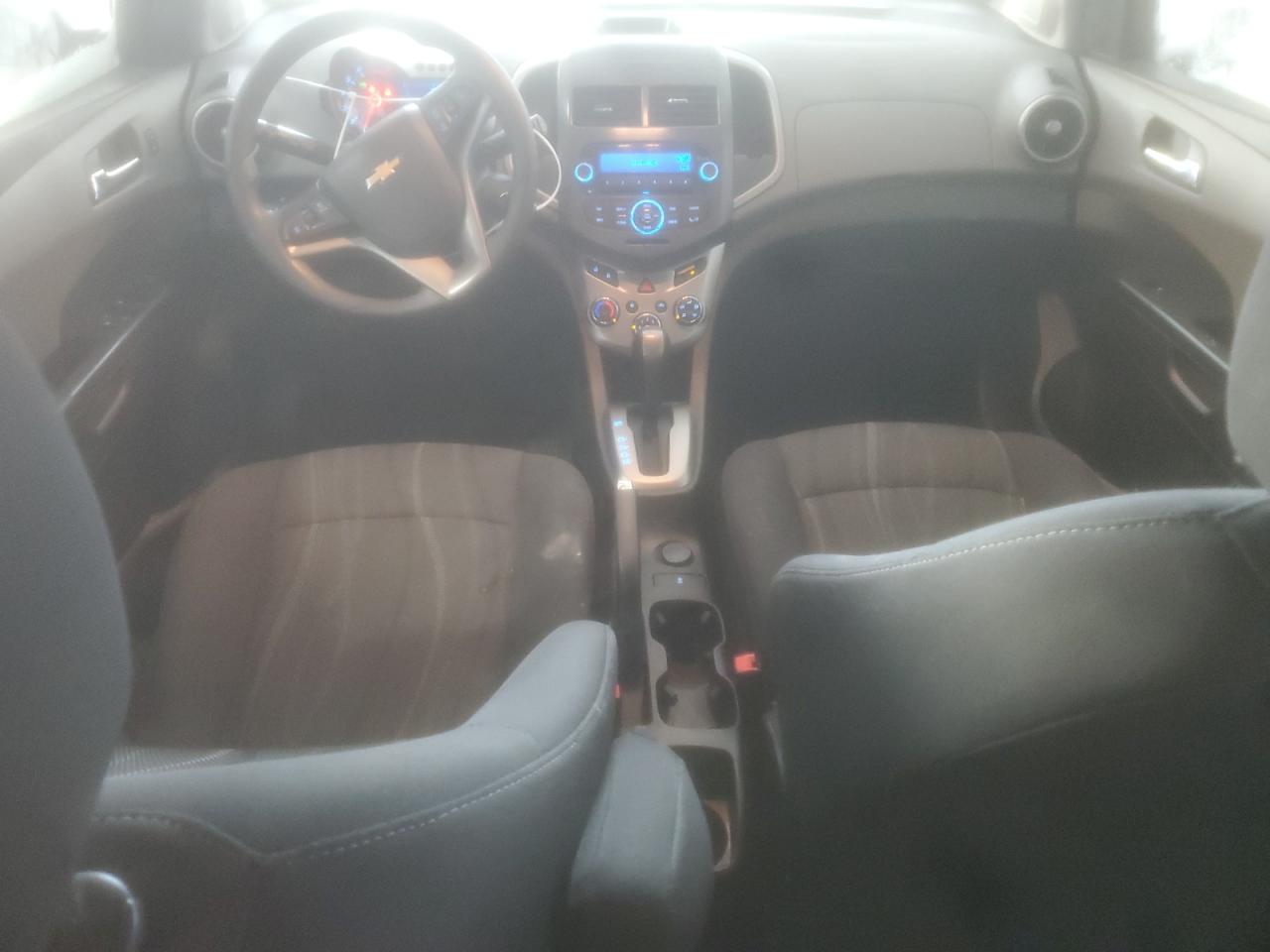 2015 Chevrolet Sonic - Image 8