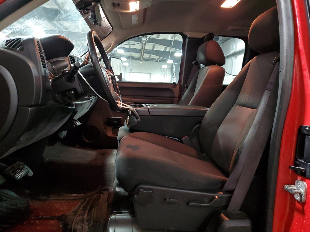 2013 Chevrolet Silverado - Image 7