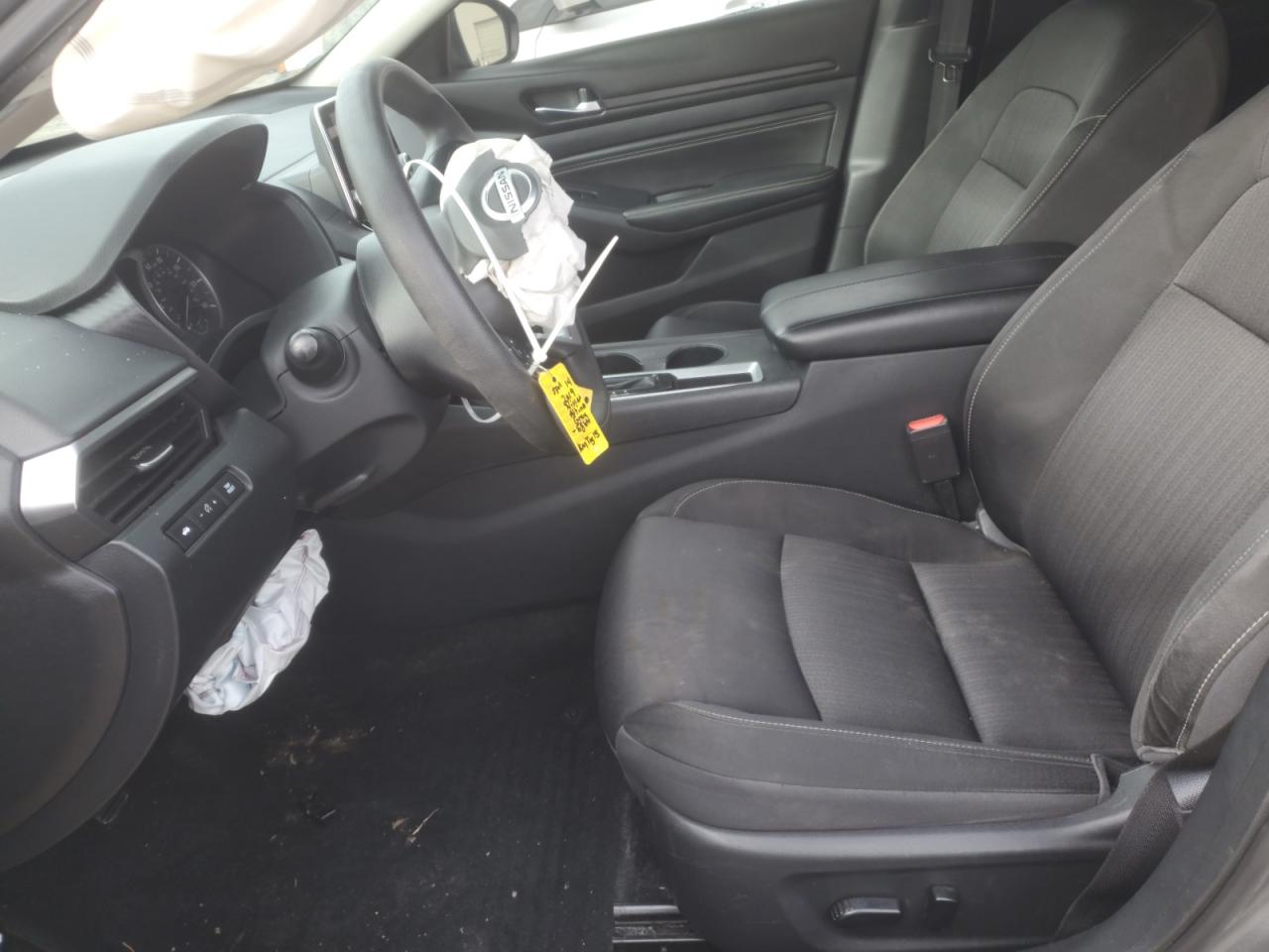 2019 Nissan Altima - Image 7
