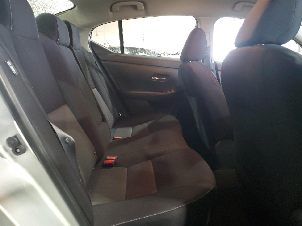2022 Nissan Sentra - Image 10