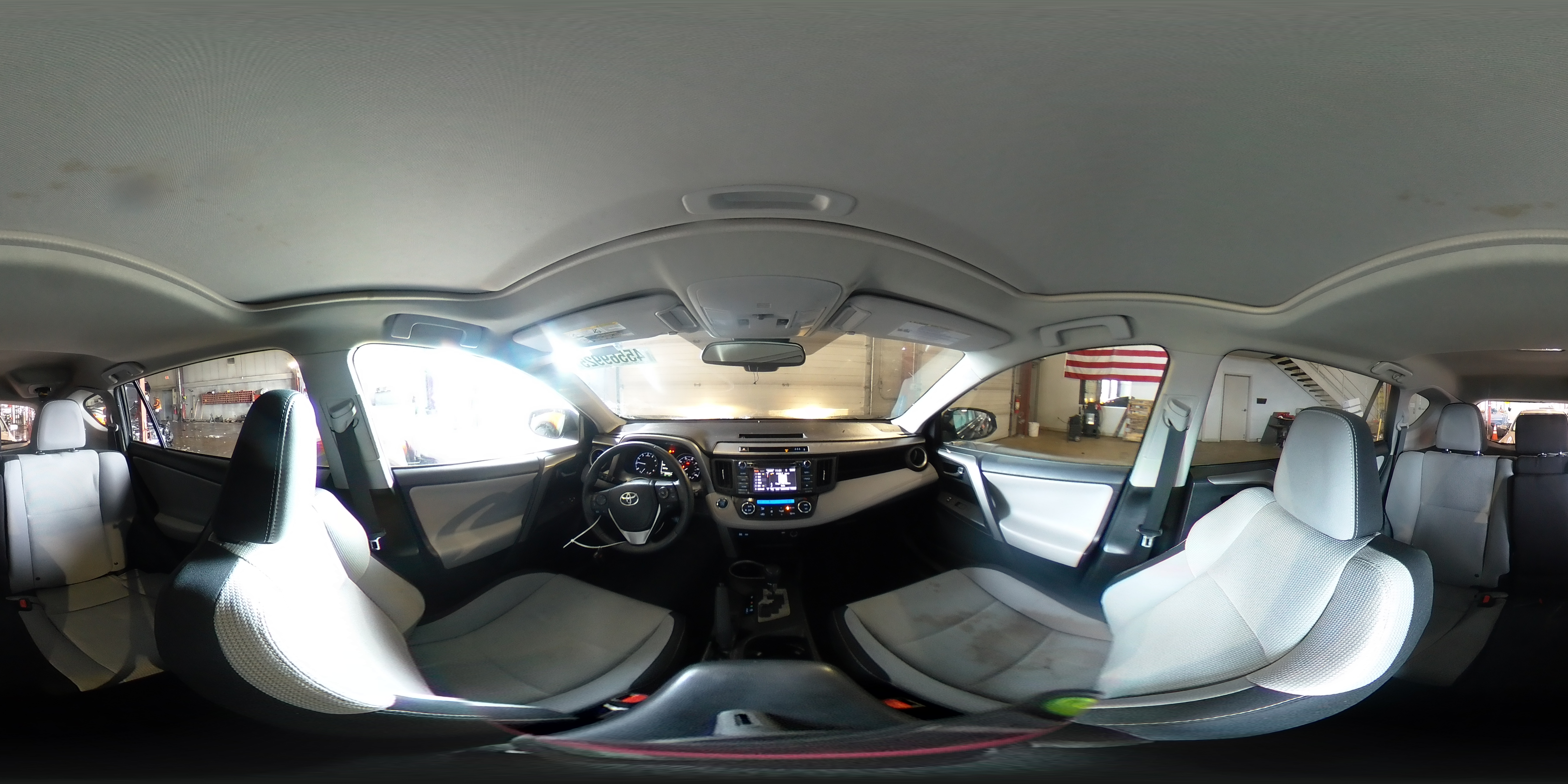 2017 Toyota RAV 4 - Image 15