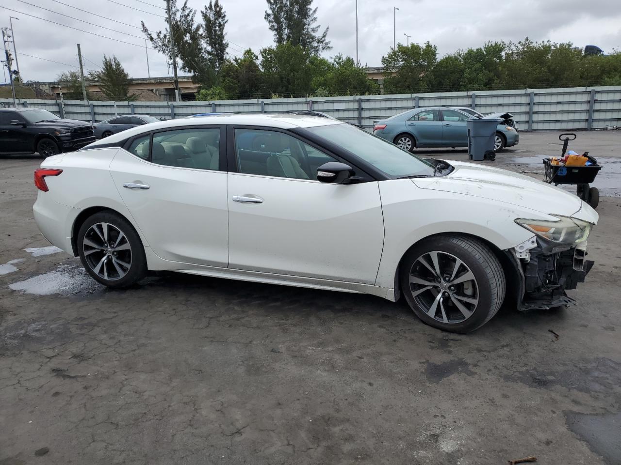 2018 Nissan Maxima - Image 4