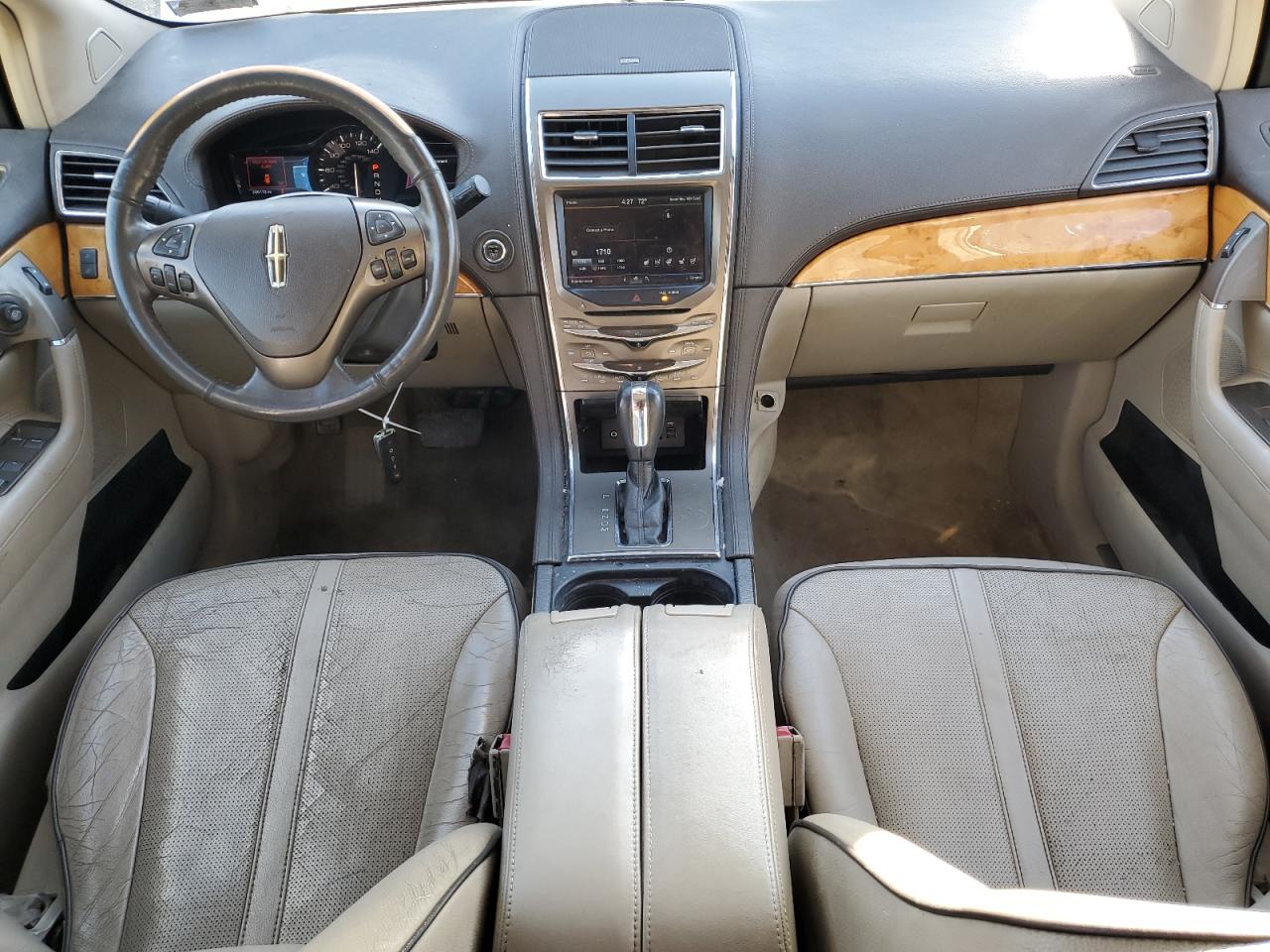 2011 Lincoln MKX - Image 8