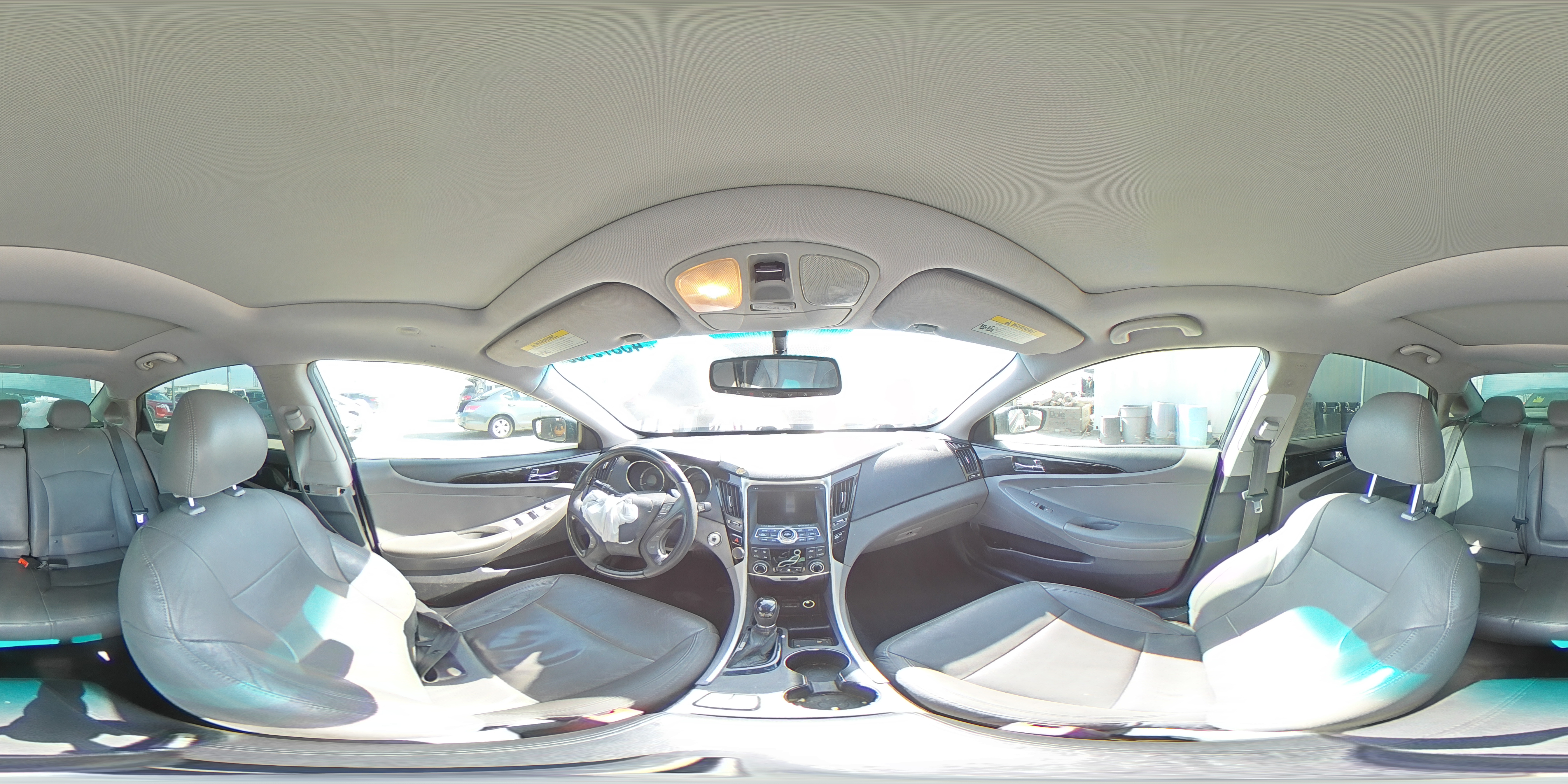 2012 Hyundai Sonata - Image 13
