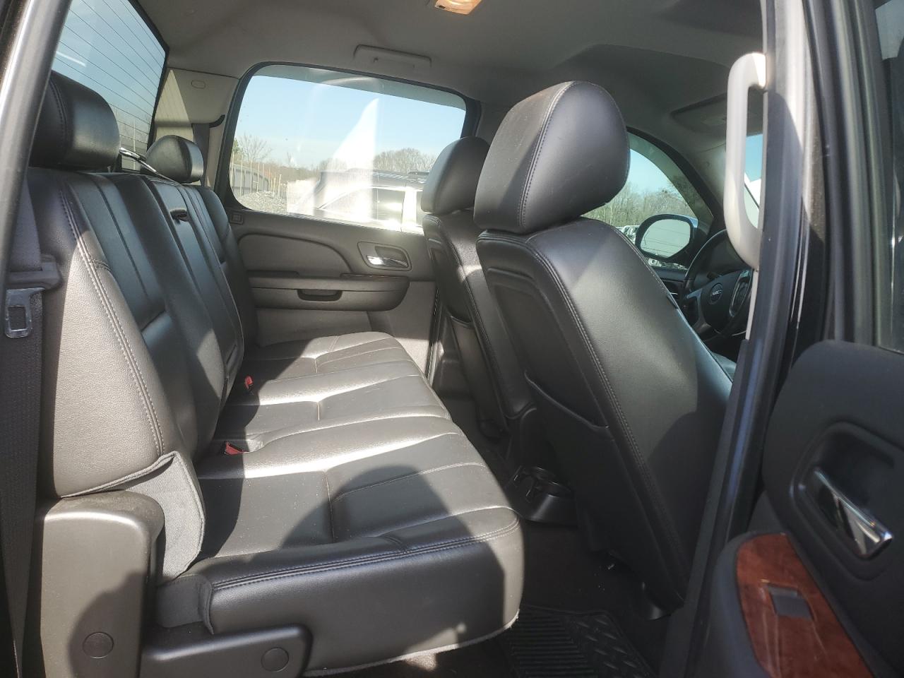 2012 GMC Sierra - Image 10