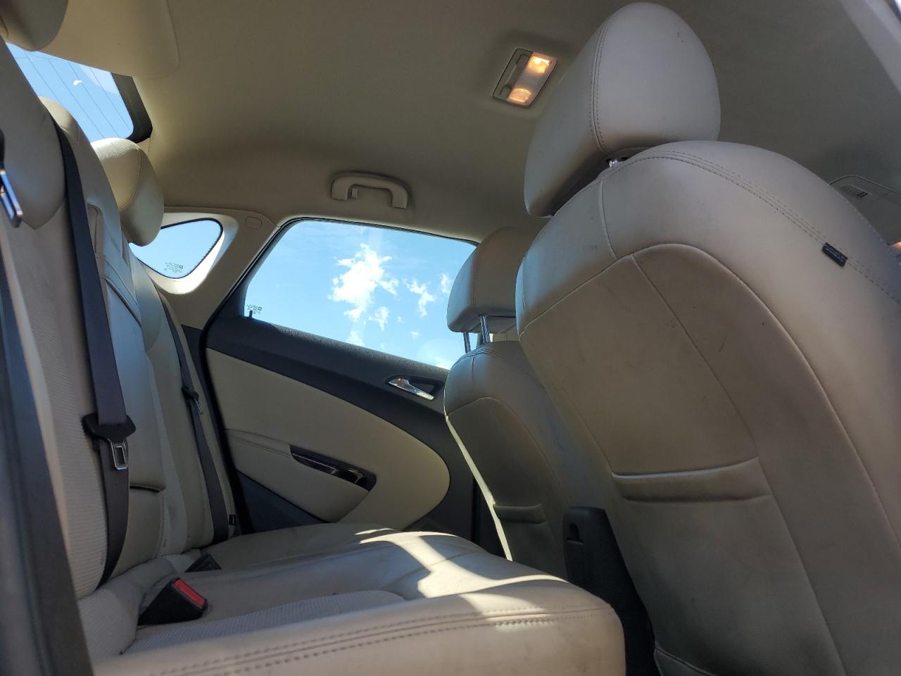 2016 Buick Verano - Image 10