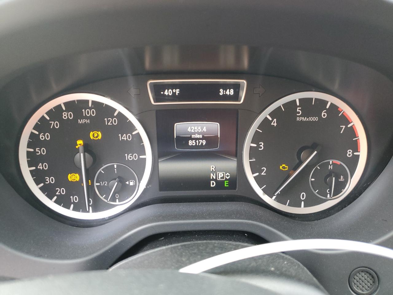 2017 Infiniti QX30 - Image 9