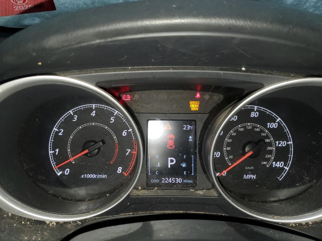 2011 Mitsubishi Outlander - Image 9