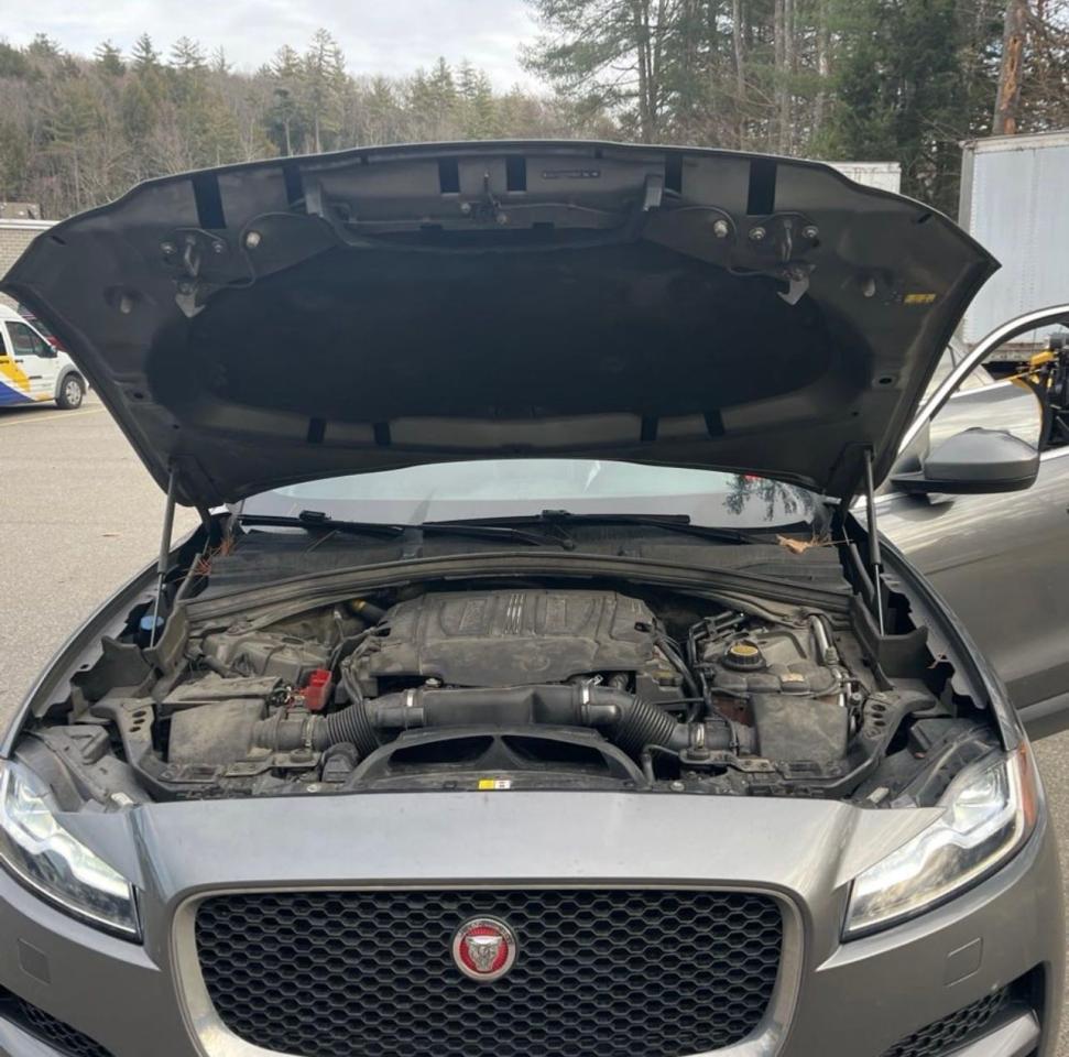 2017 Jaguar F-Pace - Image 7