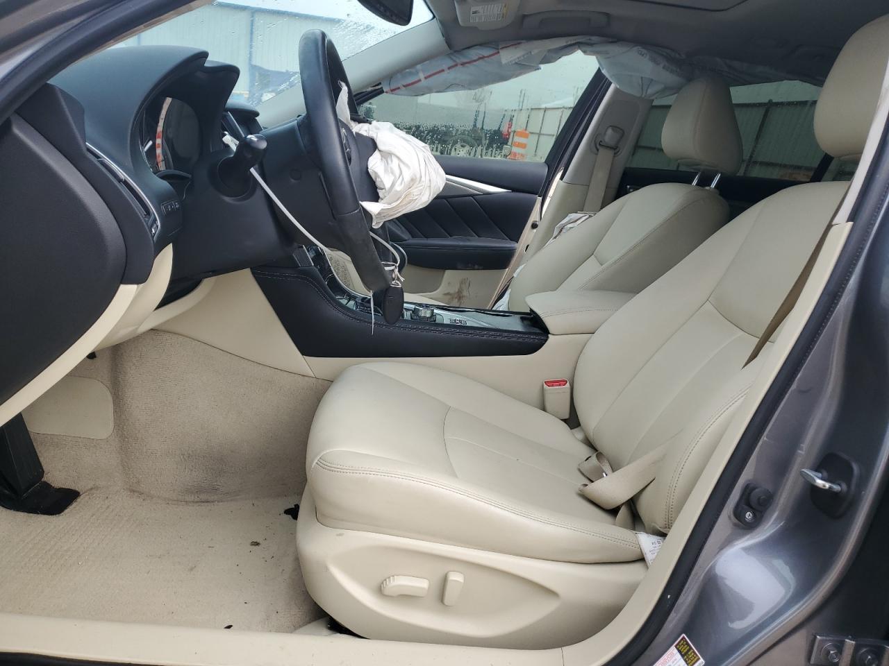 2015 Infiniti Q50 - Image 7
