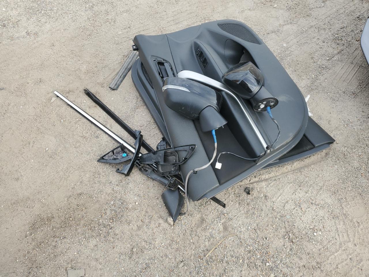 2020 Mitsubishi Eclipse - Image 13