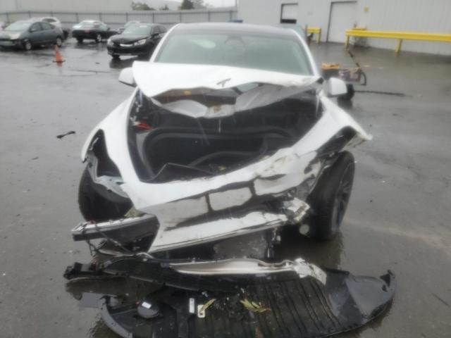  TESLA MODEL Y 2023 Белый