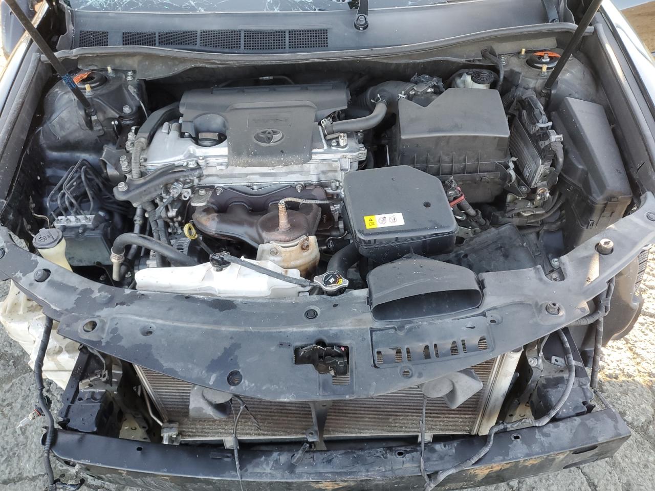 2014 Toyota Camry - Image 13