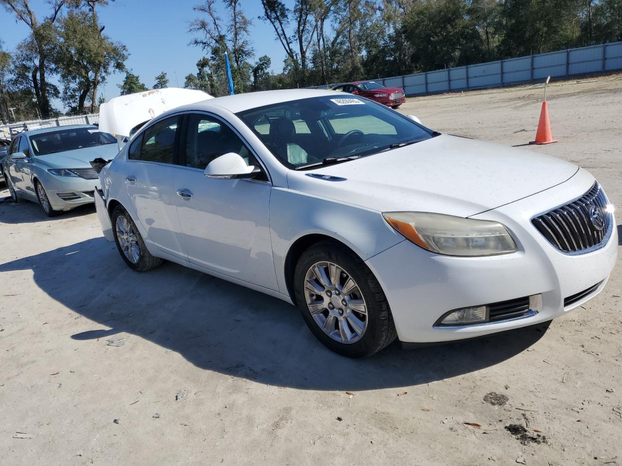 2013 Buick Regal - Image 4
