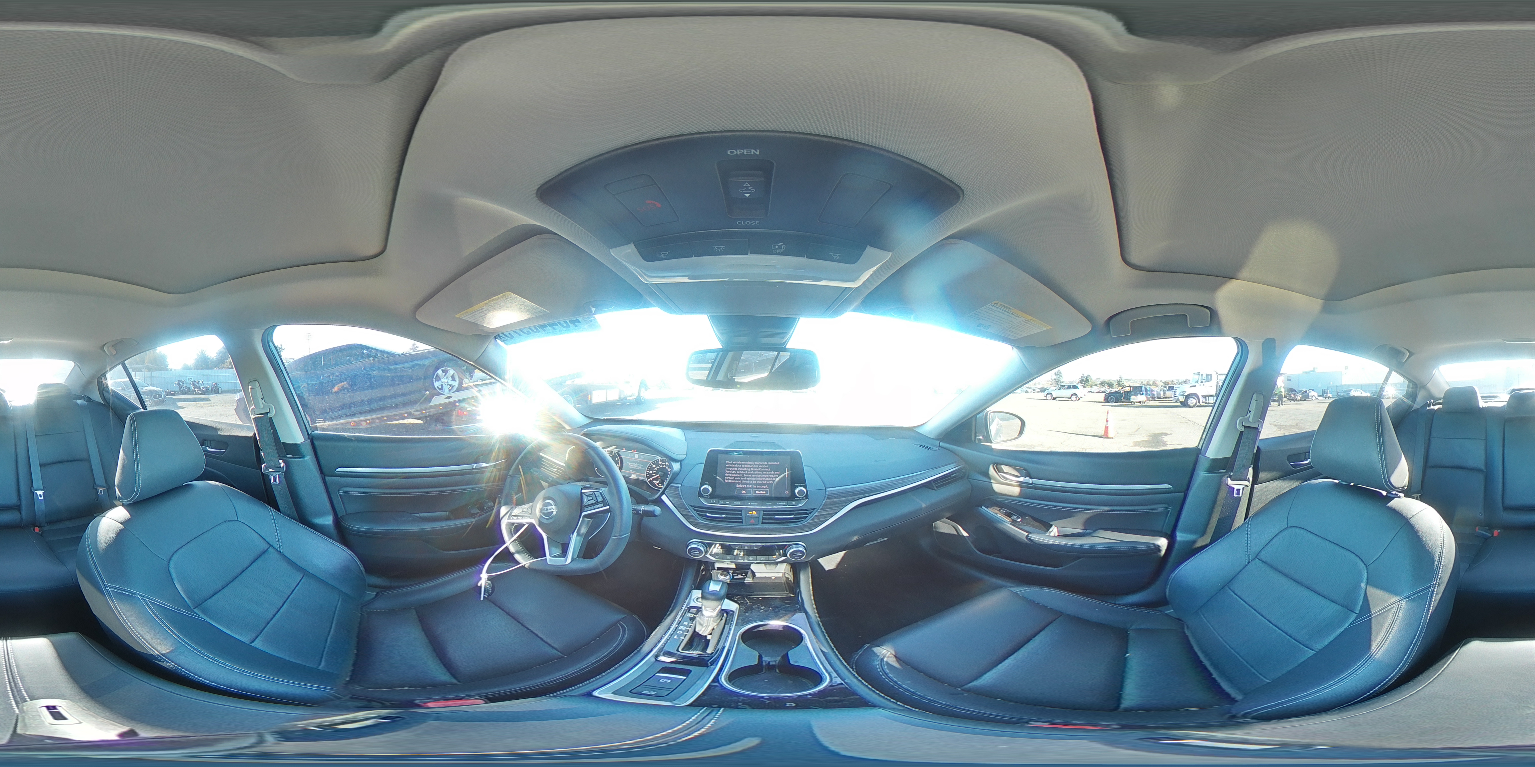 2020 Nissan Altima - Image 12
