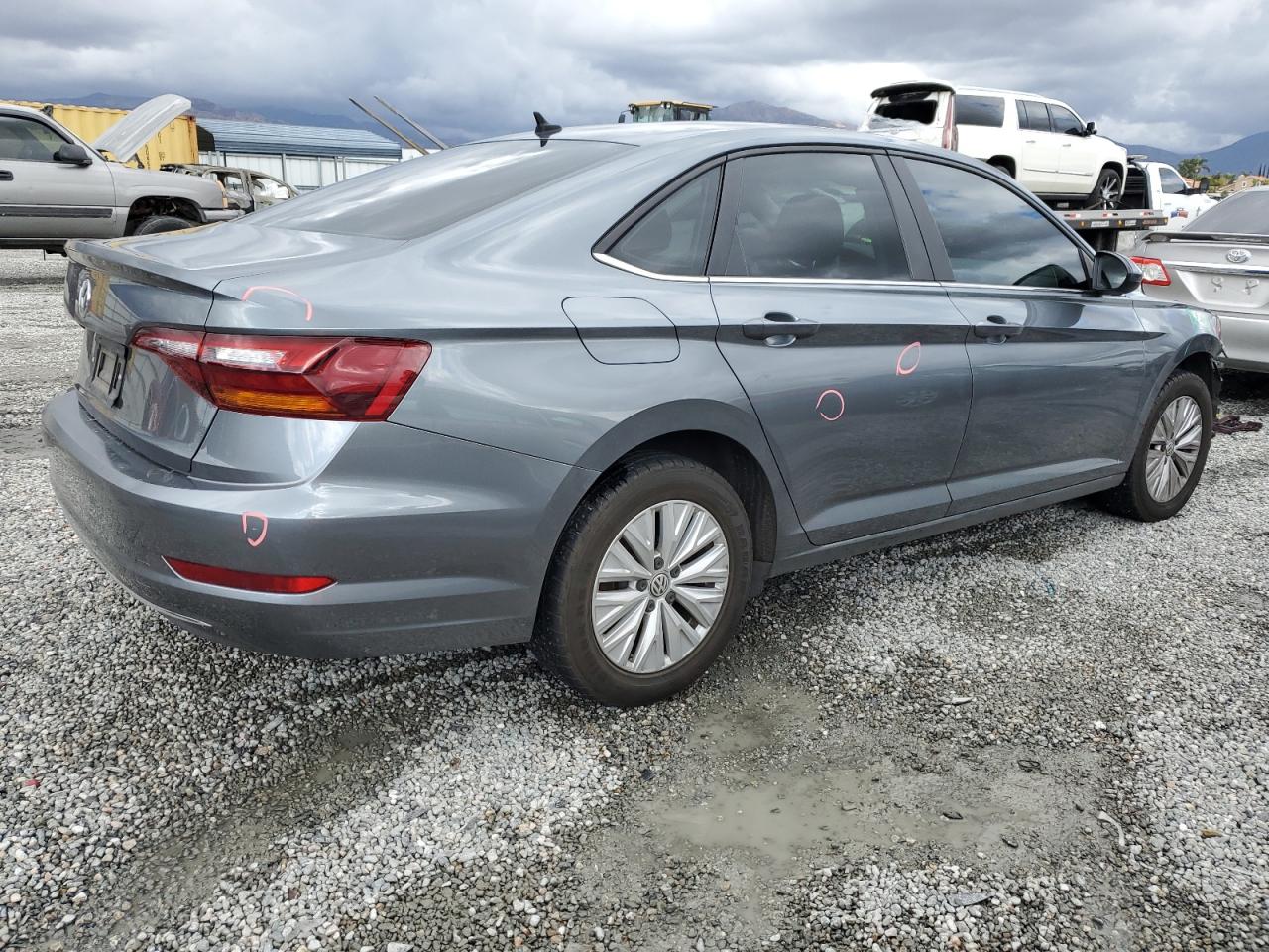 2019 Volkswagen Jetta - Image 3