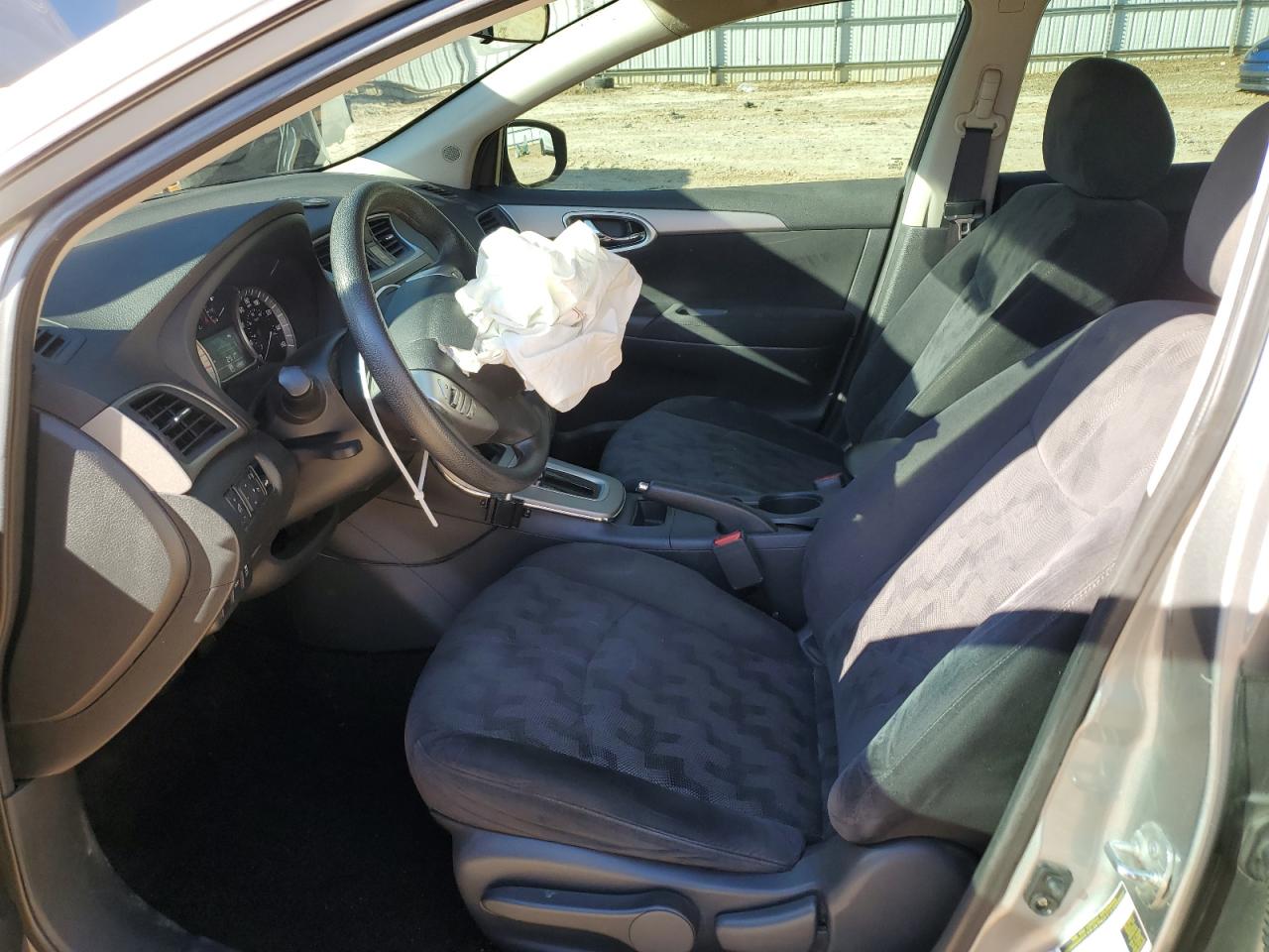2013 Nissan Sentra - Image 7