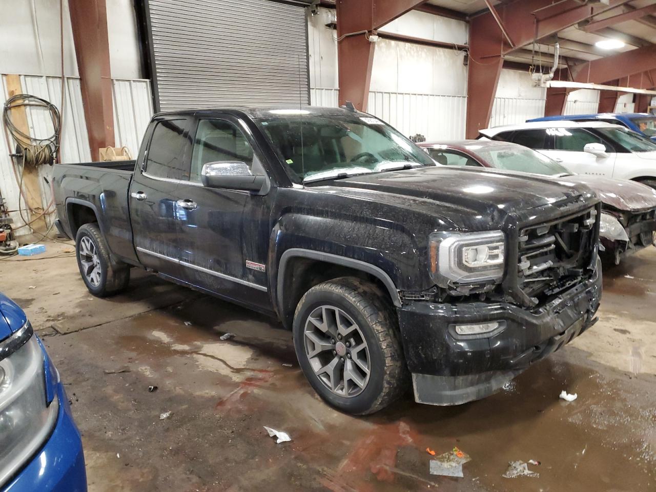2016 GMC Sierra - Image 4