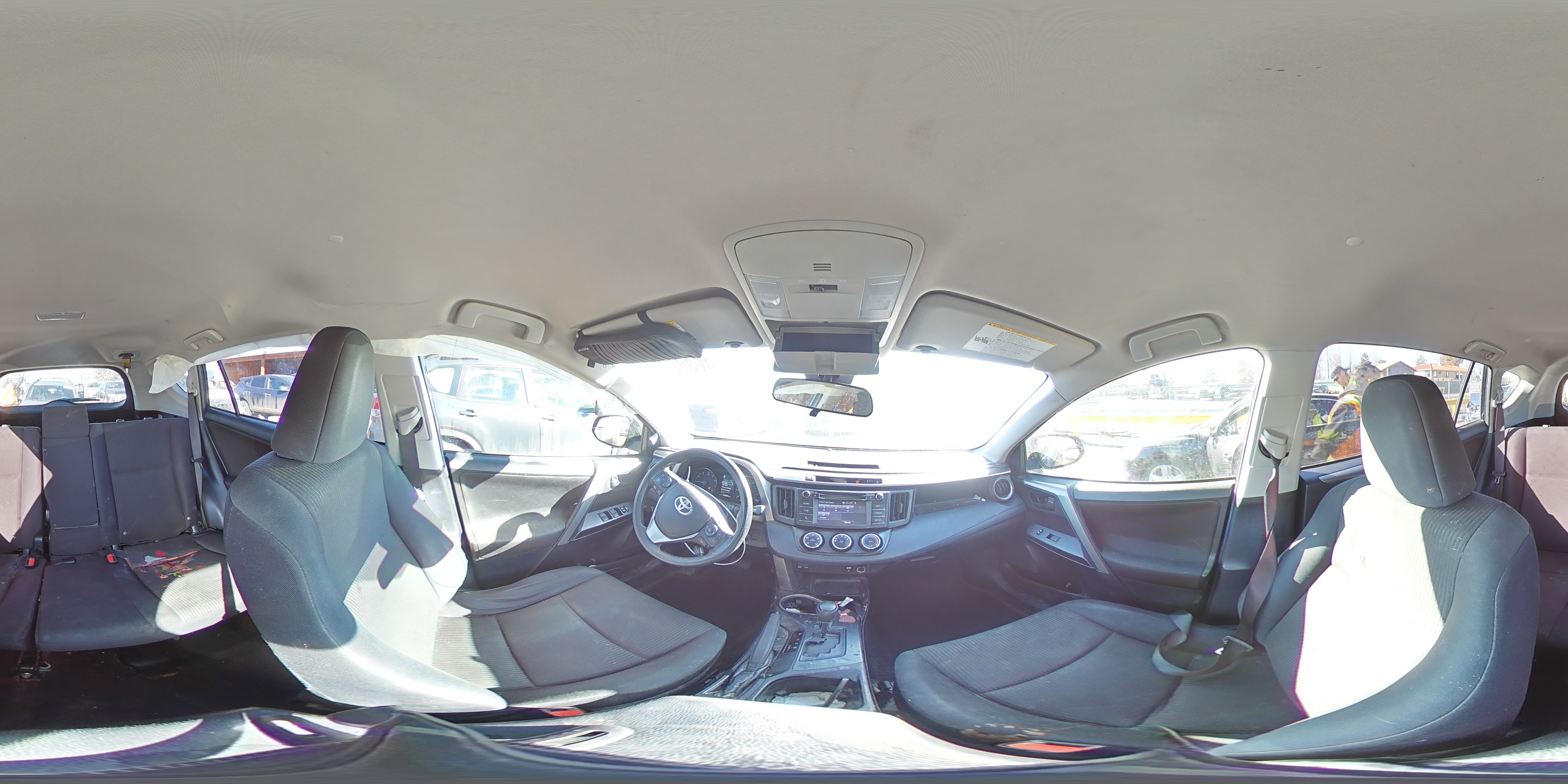 2018 Toyota RAV 4 - Image 13