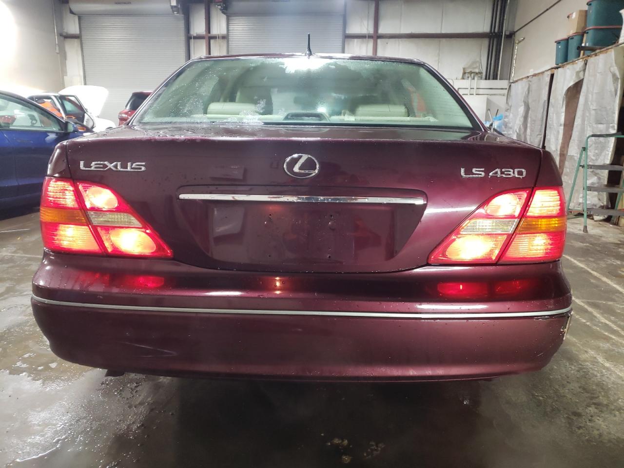 2001 Lexus LS - Image 6
