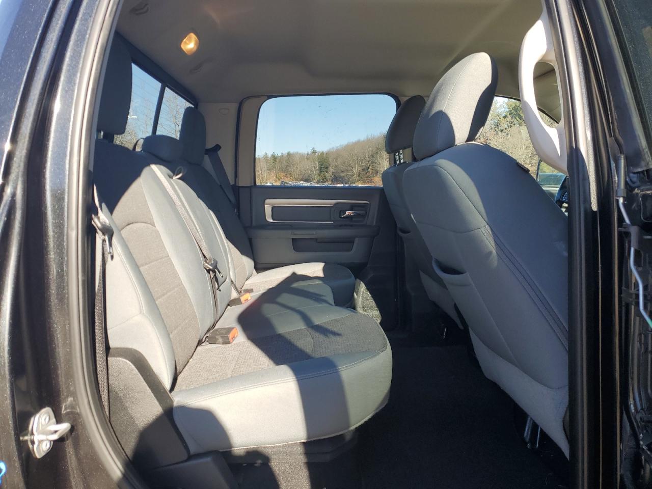2018 RAM 1500 - Image 10