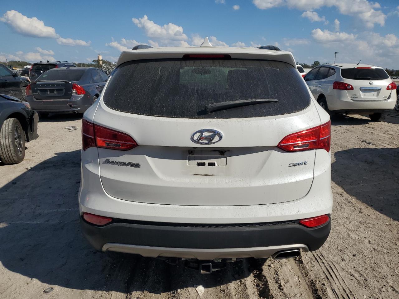 2014 Hyundai Santa Fe - Image 6