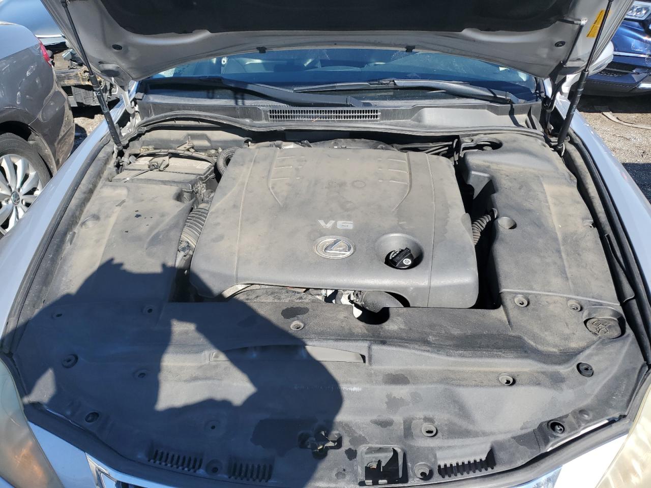2009 Lexus IS - Image 11