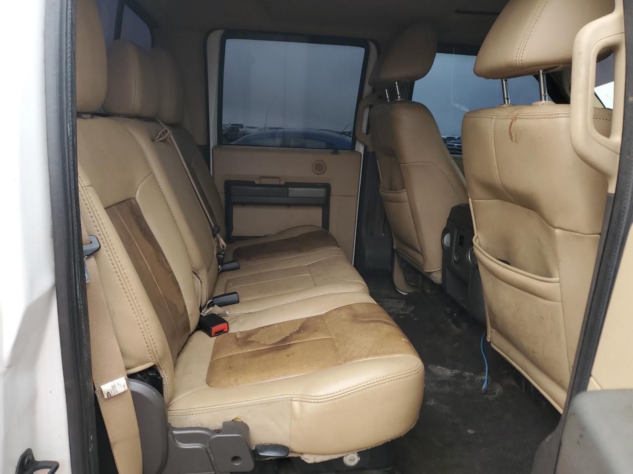 2011 Ford F350 - Image 10