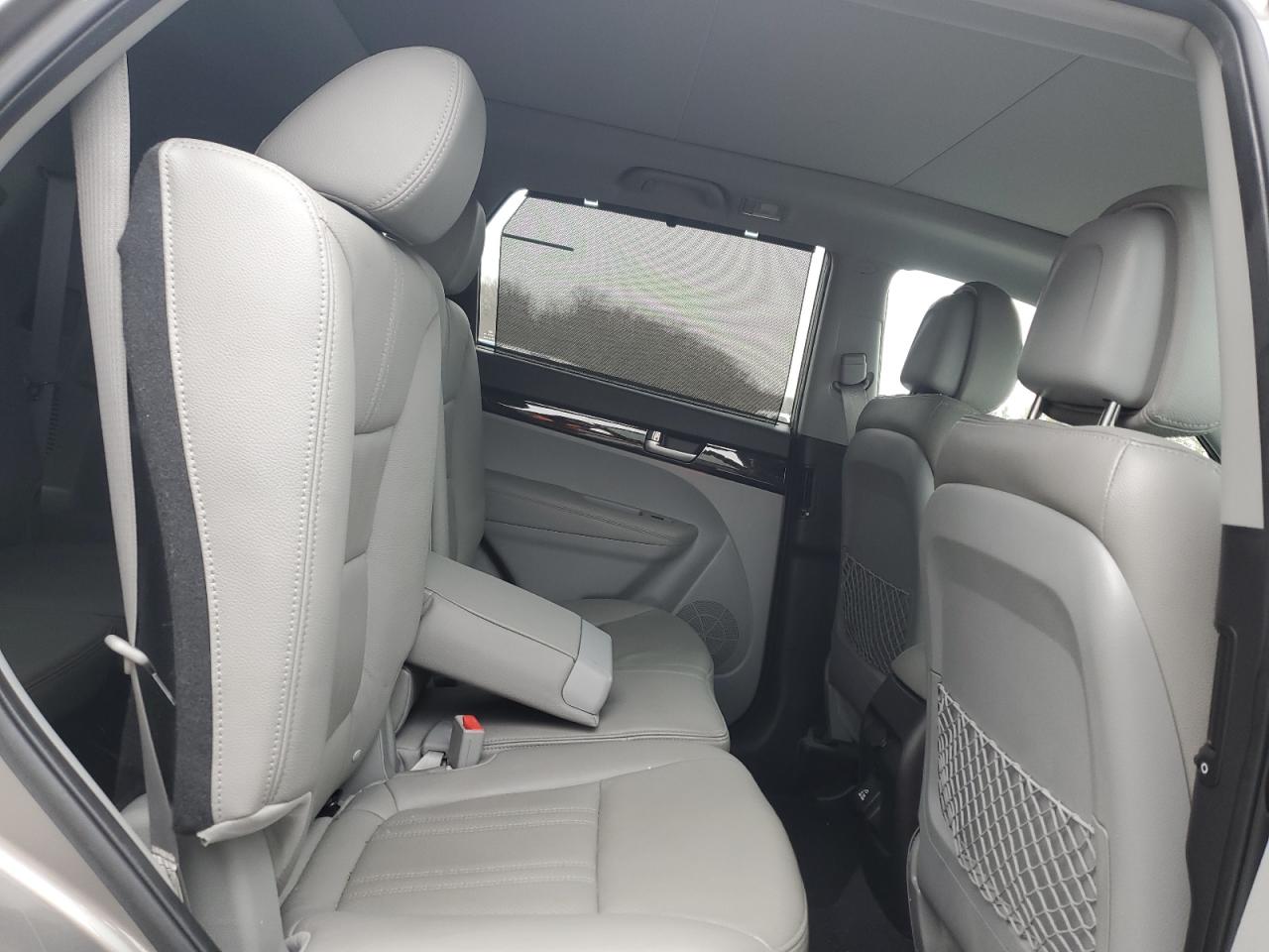 2014 Kia Sorento - Image 12