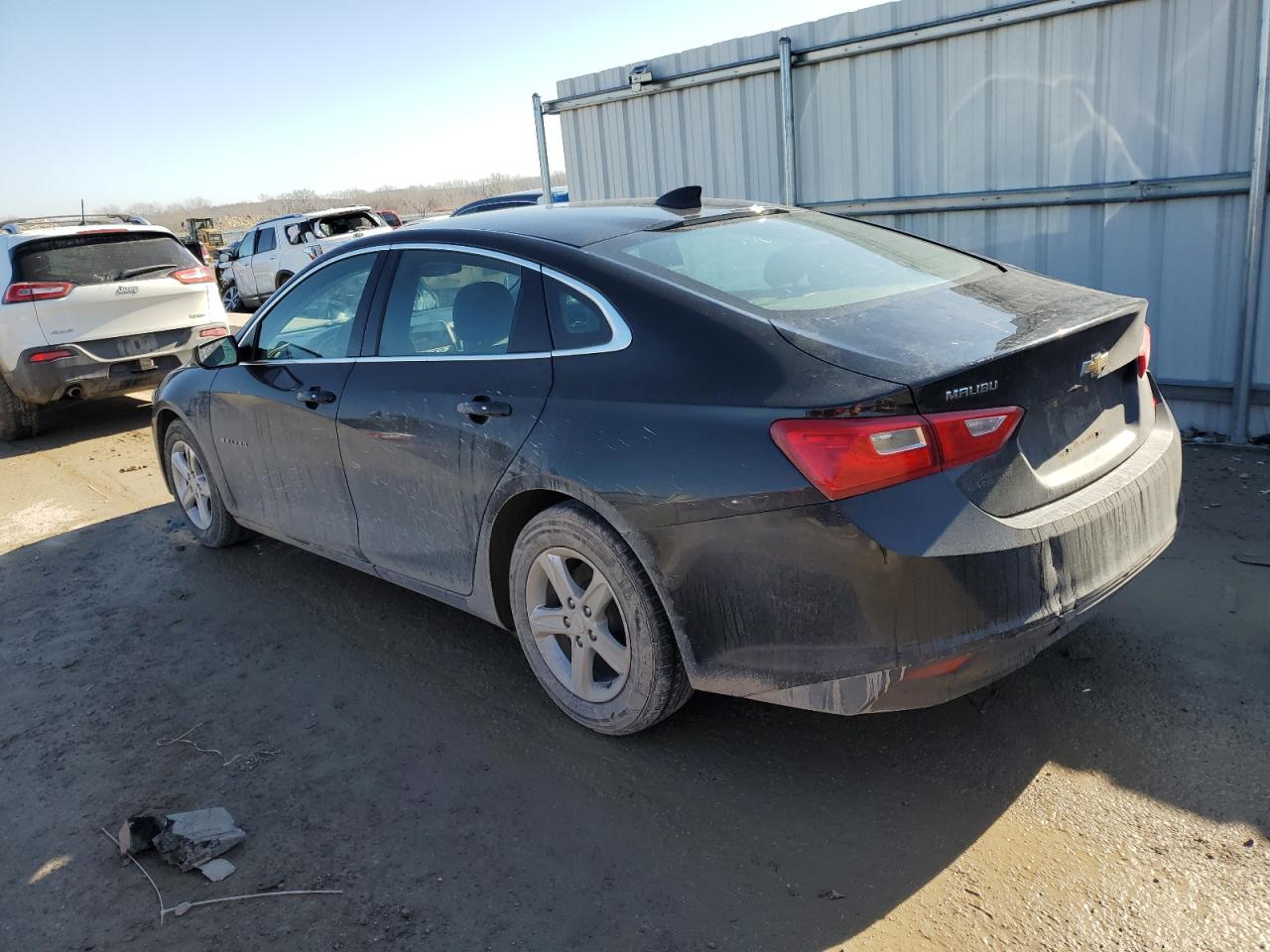 2023 Chevrolet Malibu - Image 2