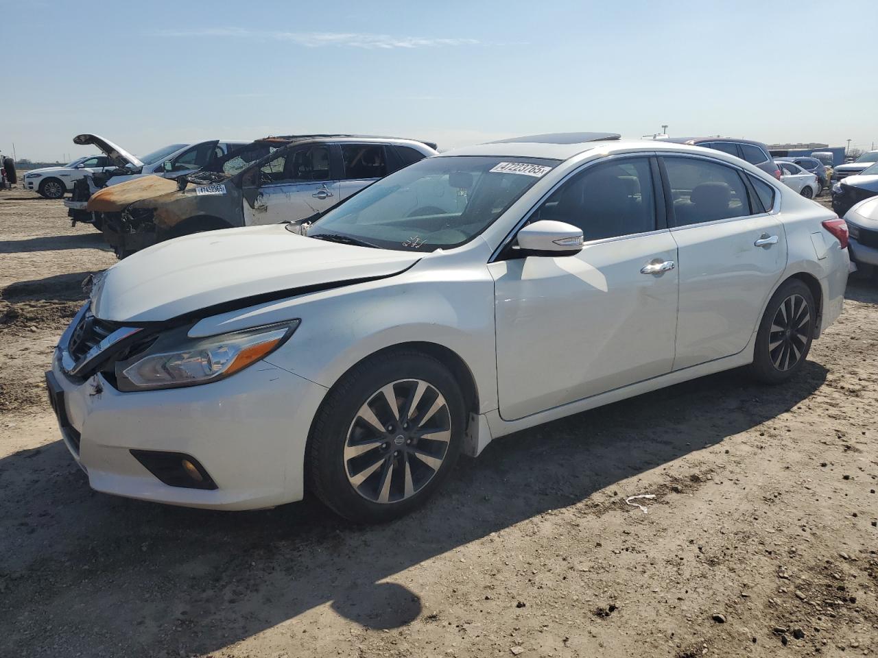 2016 Nissan Altima - Image 1
