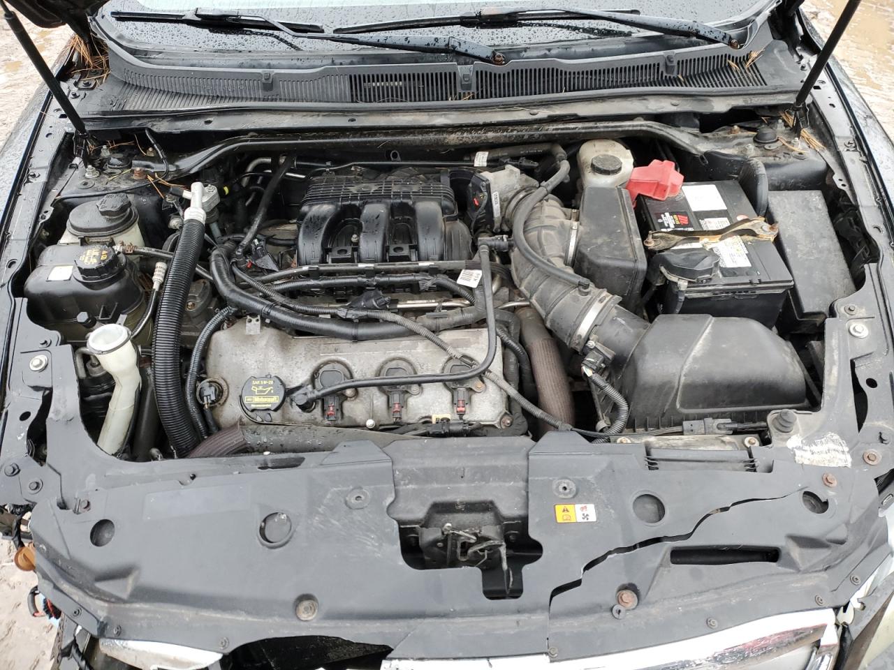 2010 Ford Taurus - Image 11