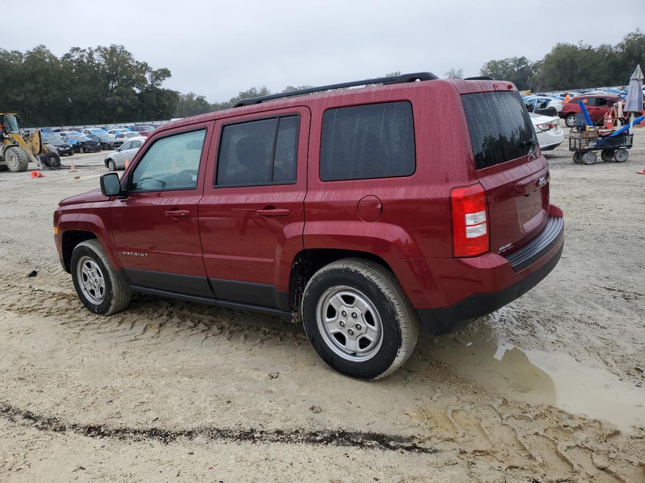 2016 Jeep Liberty (Patriot) - Image 2
