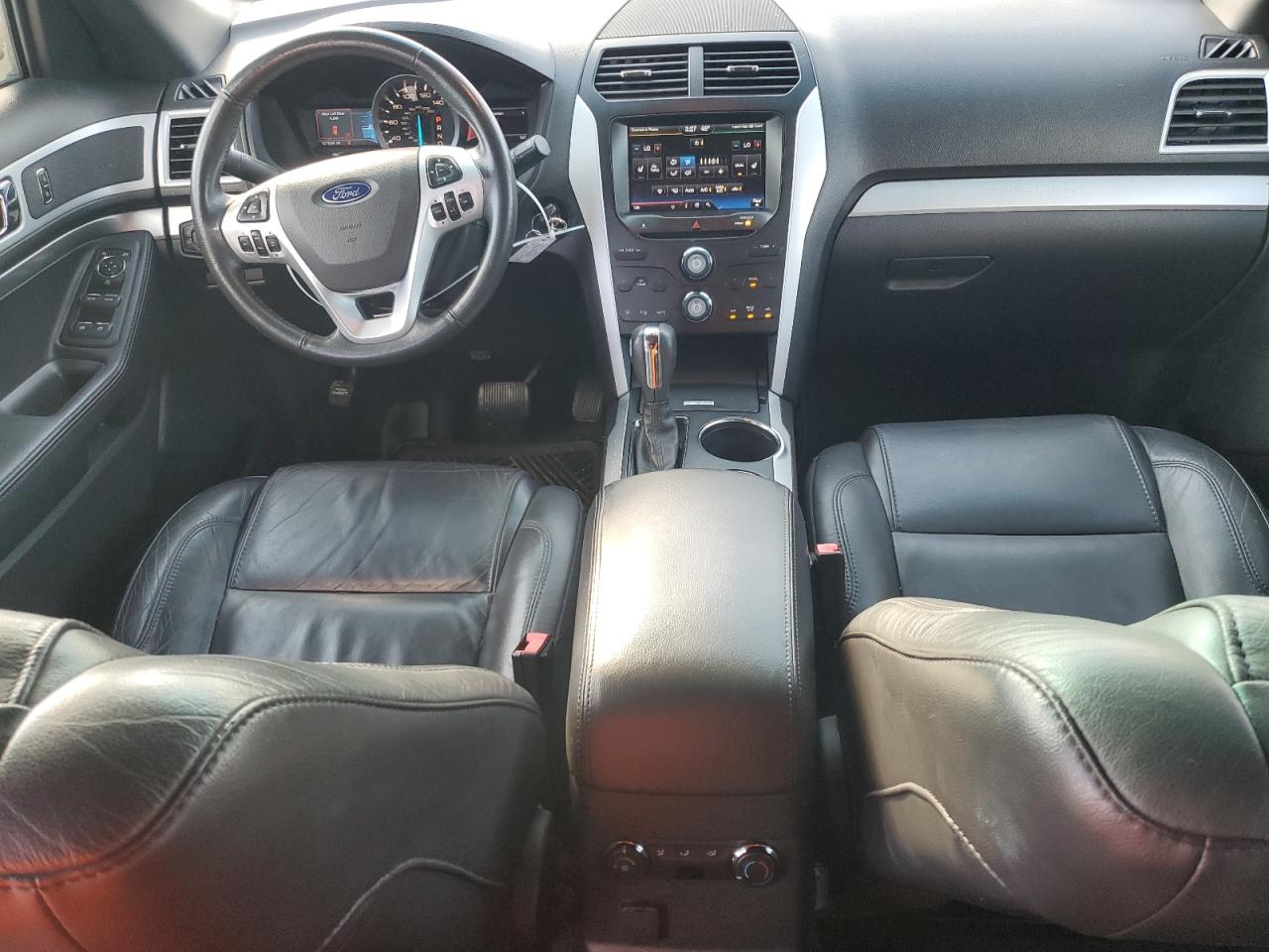 2014 Ford Explorer - Image 8