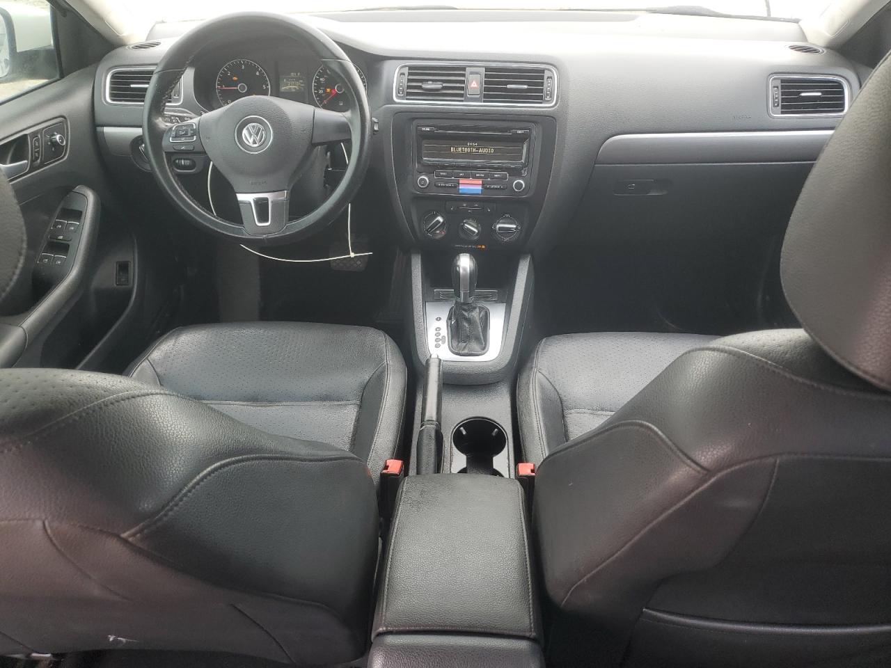 2014 Volkswagen Jetta - Image 8
