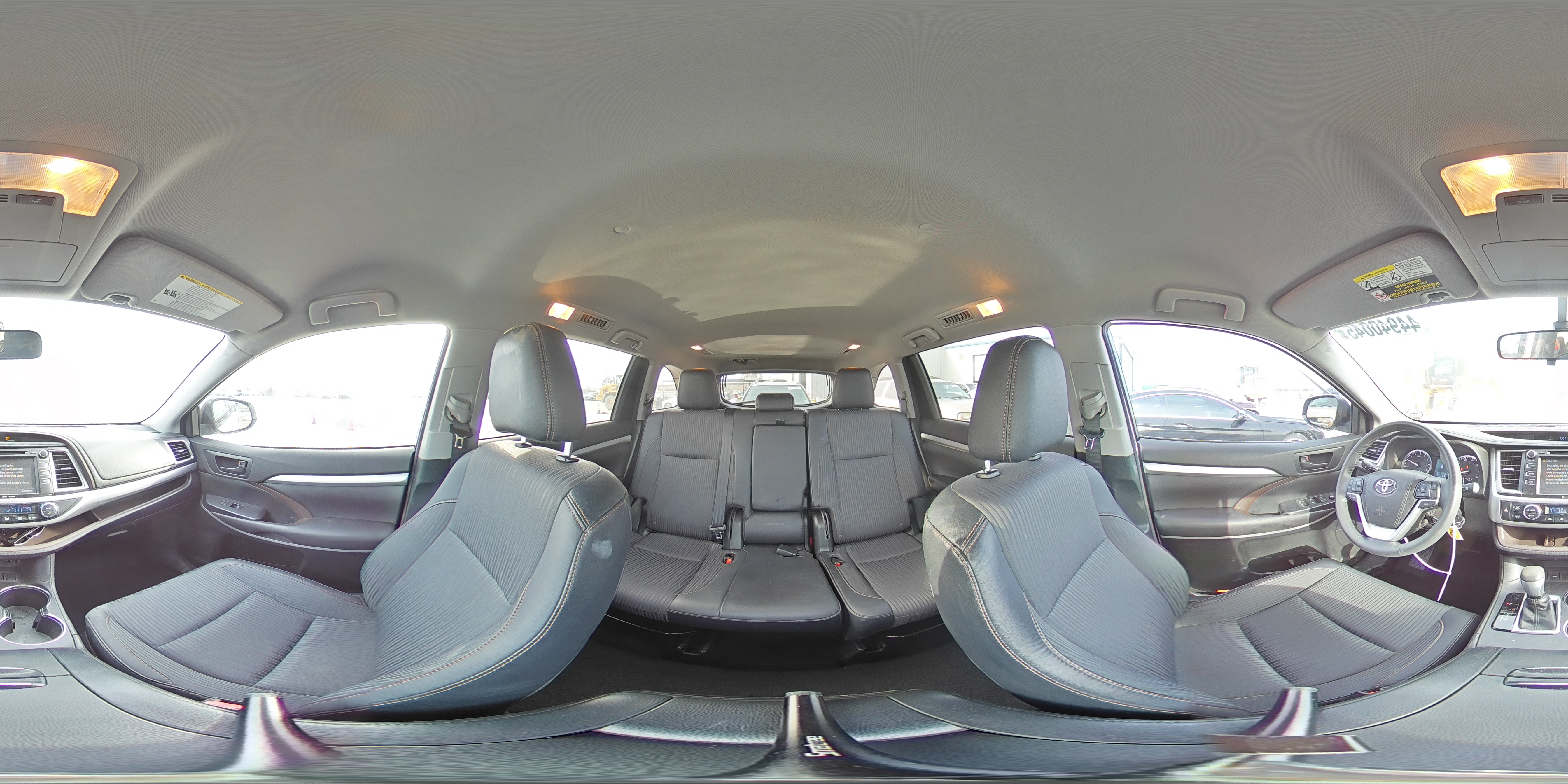 2016 Toyota Highlander - Image 16