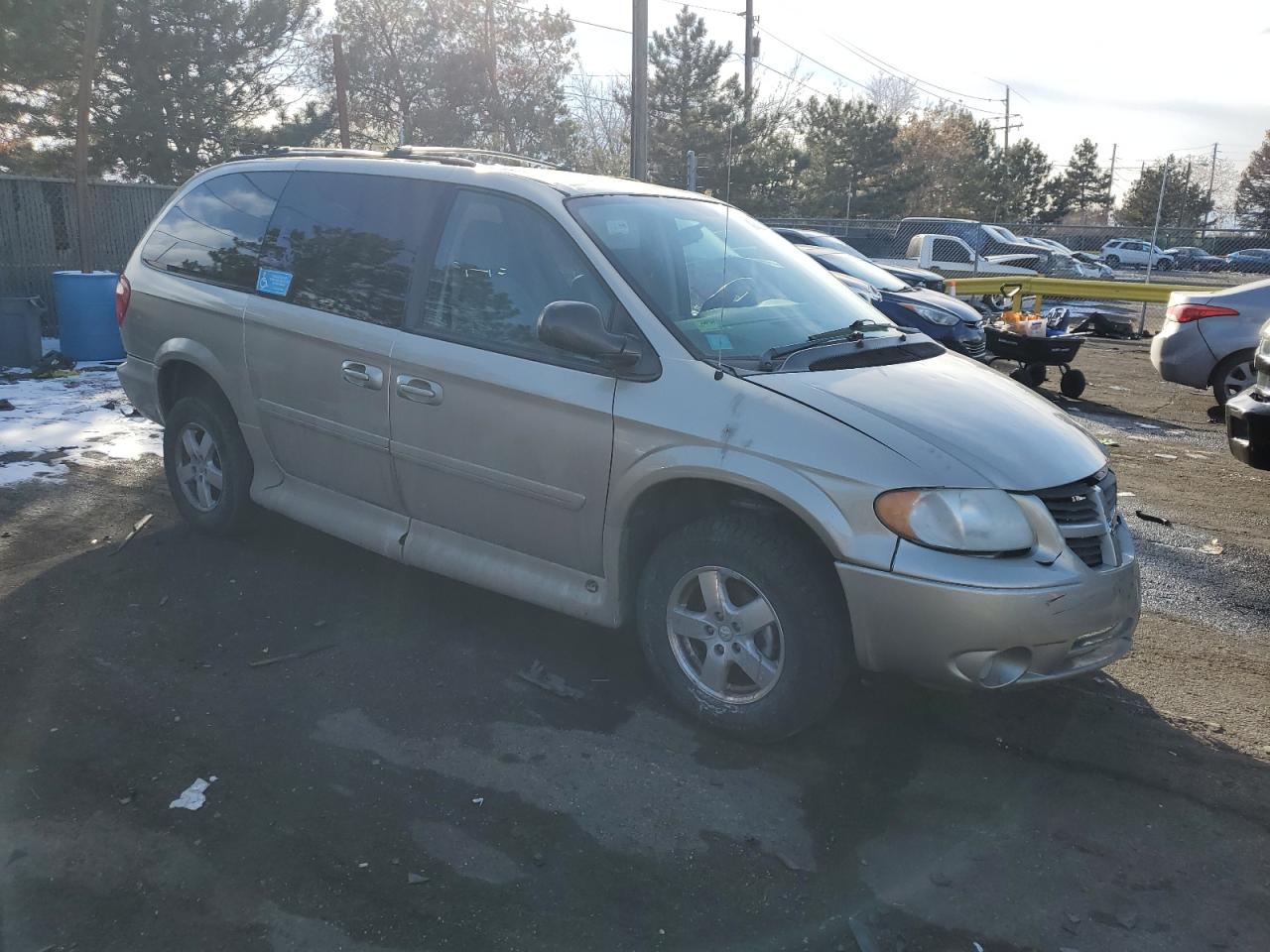 2006 Dodge Caravan - Image 4
