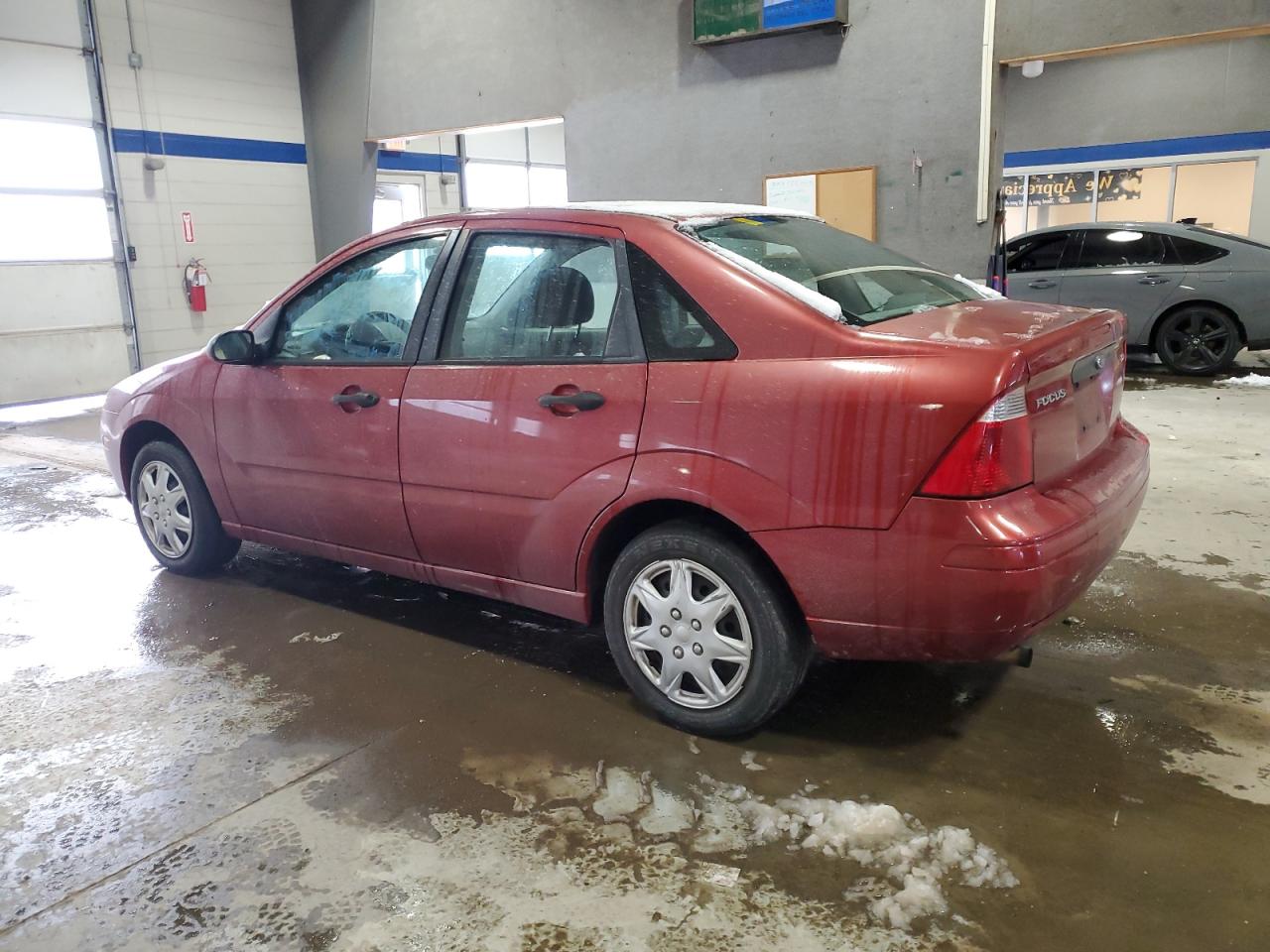 2005 Ford Focus - Image 2