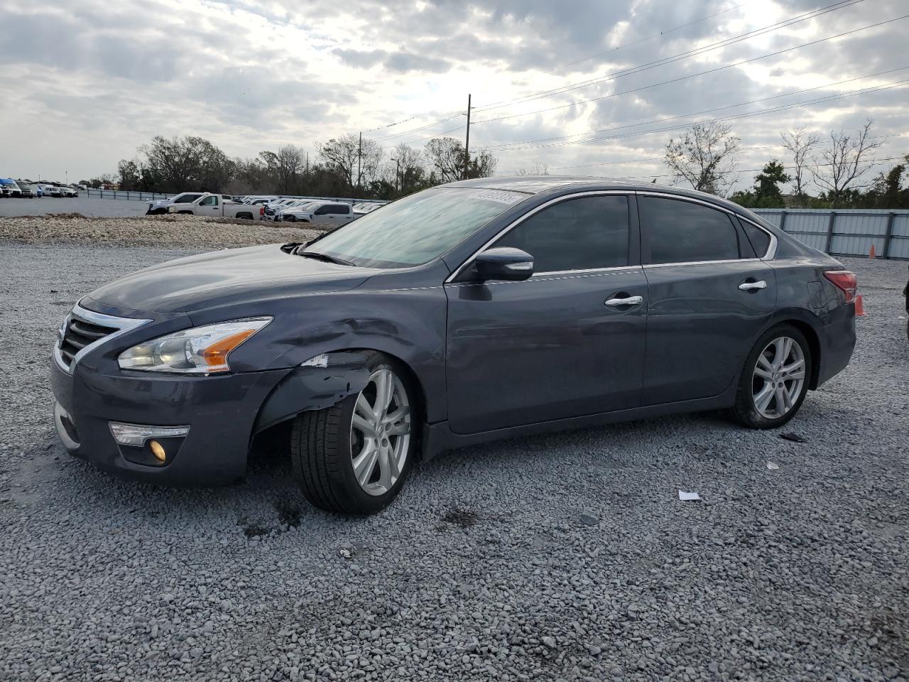 2013 Nissan Altima - Image 1