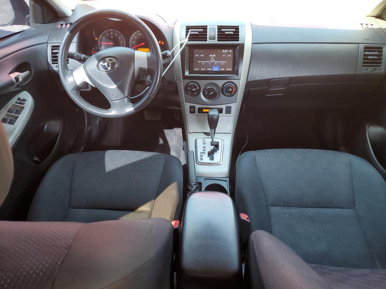 2010 Toyota Corolla - Image 8
