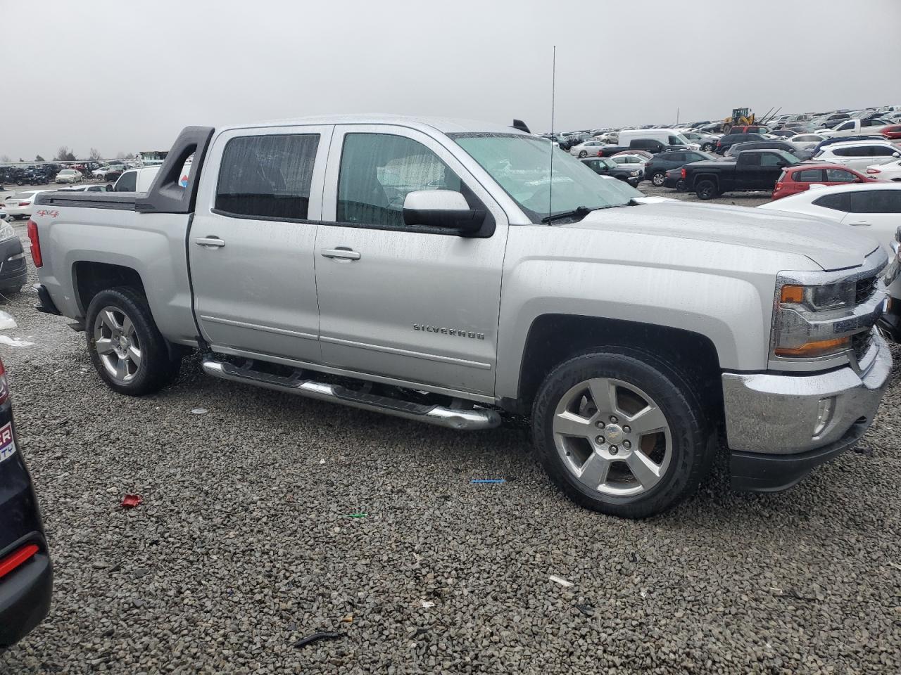 2017 Chevrolet Silverado - Image 4