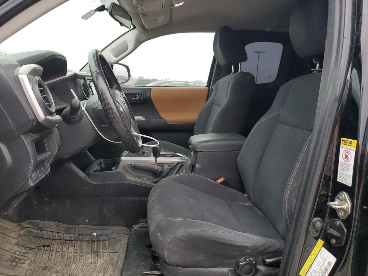 2016 Toyota Tacoma - Image 7