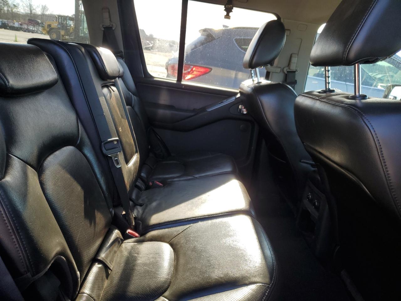 2011 Nissan Pathfinder - Image 11